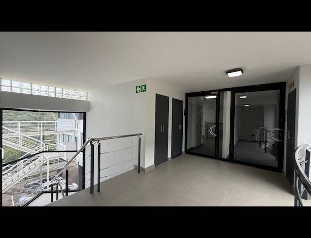 148M² OFFICE TO LET IN WESTVILLE
